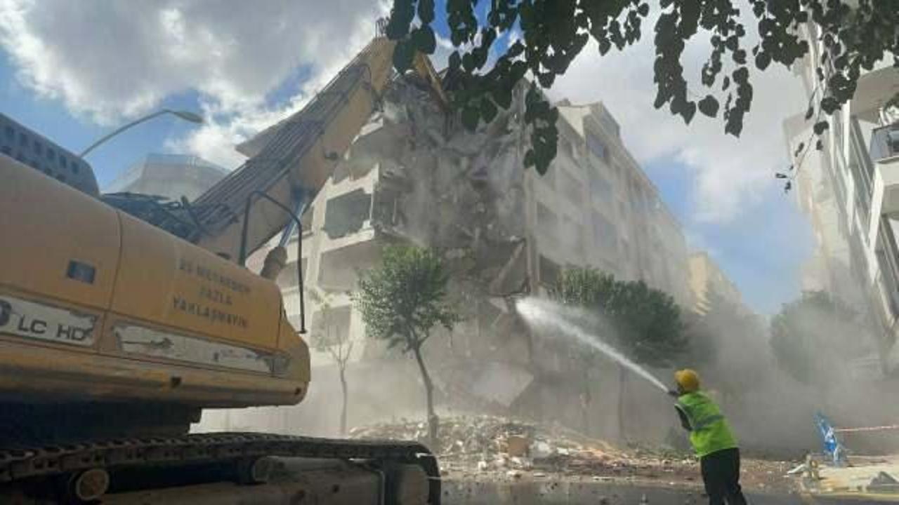 Bahçelievler'de patlamada hasar gören binanın kontrollü yıkımına başlandı