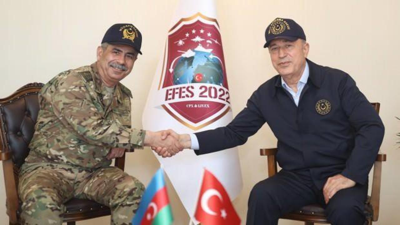 Bakan Akar, Azerbaycanlı mevkidaşıyla görüştü
