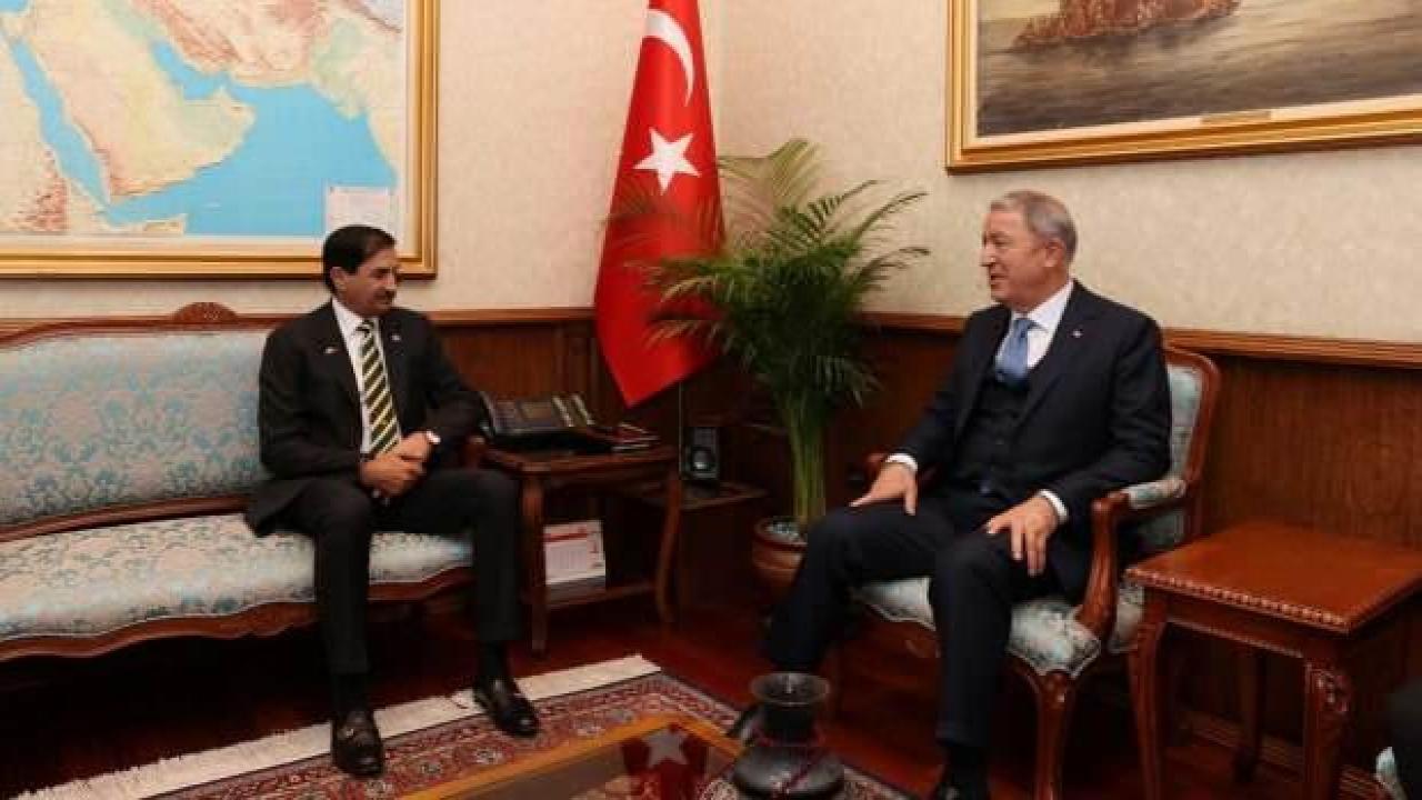 Bakan Akar, Pakistan Savunma Bakan Yardımcısı Hussain'i kabul etti