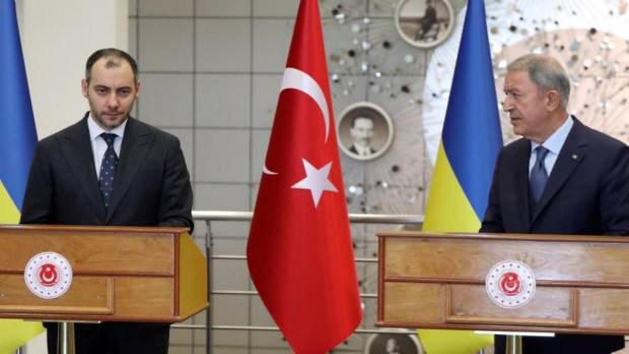 Bakan Akar, Ukrayna Altyapı Bakanı ile görüştü