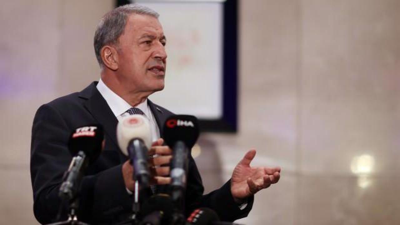 Bakan Akar'dan 'Kuleli Askeri Lisesi satıldı' iddialarına yalanlama
