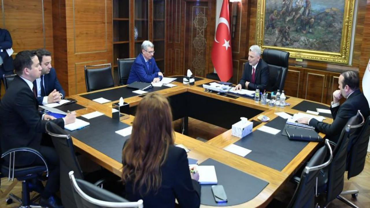 Bakan Bolat'tan Bulgaristan ile kritik görüşme