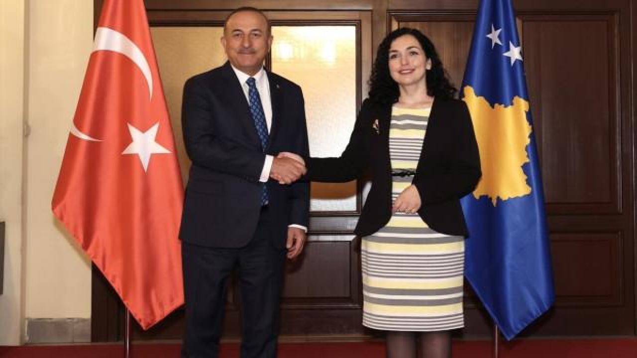Bakan Çavuşoğlu: Kosova ile Sivil Havacılık Anlaşmasını imzaladık