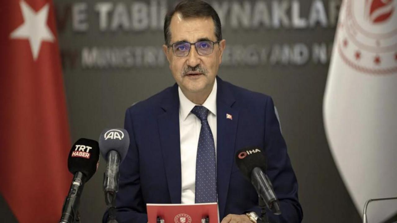Bakan Dönmez depremden etkilenen enerji hatları ve onarımını inceledi