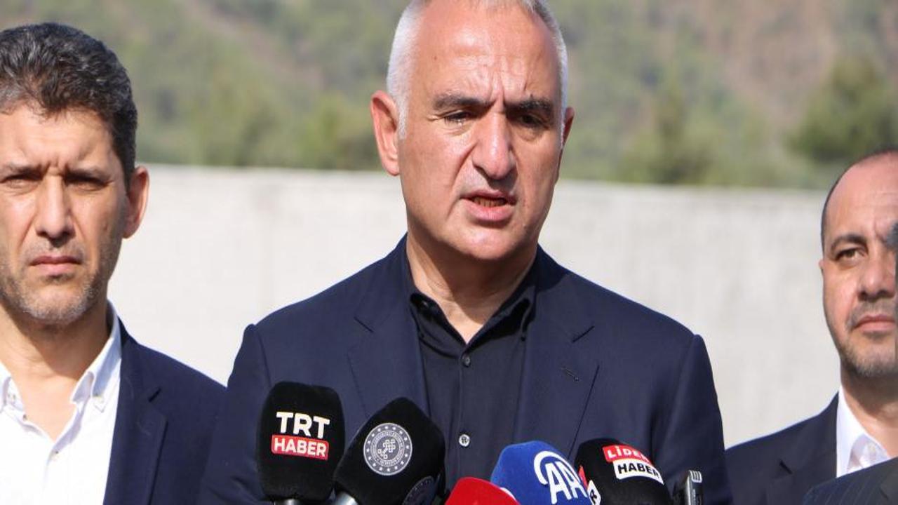 Bakan Ersoy: Antalya'da turist rekoru kırılacak!