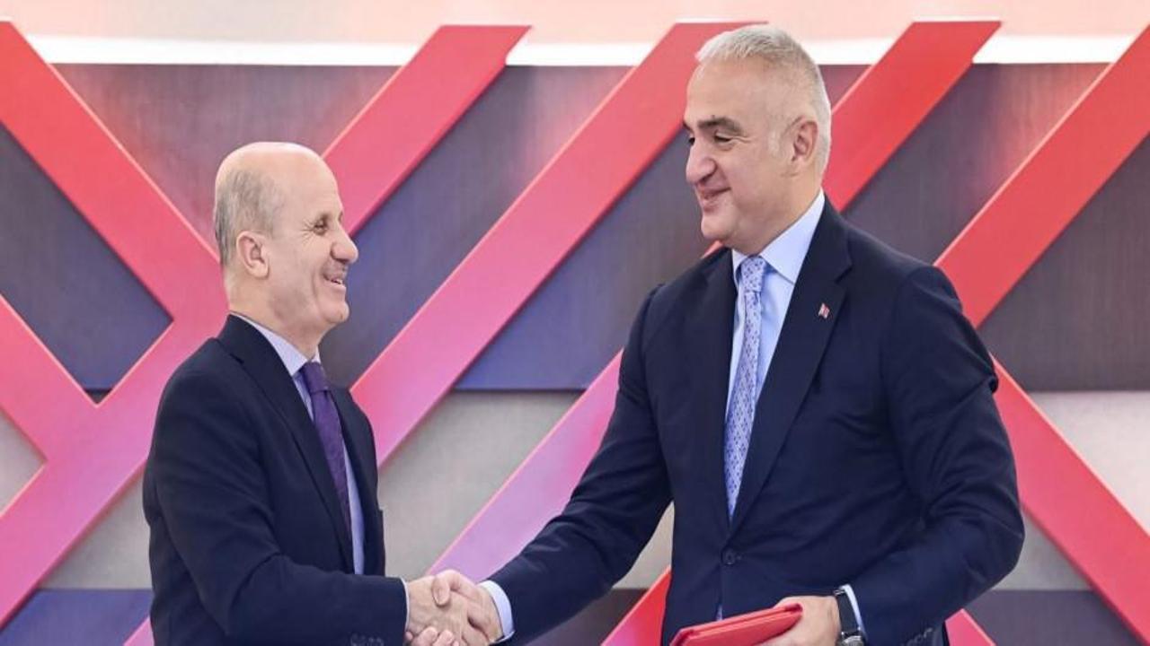 Bakan Ersoy: Geleceğin turizm kurmaylarını yetiştireceğiz