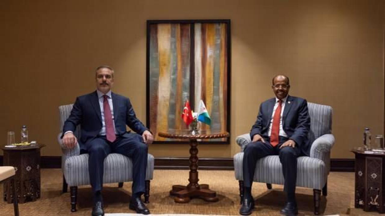Bakan Fidan, Cibuti Dışişleri Bakanı Yusuf ile bir araya geldi