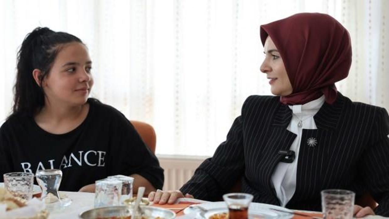 Bakan Göktaş, bayram ziyaretlerinde bulundu