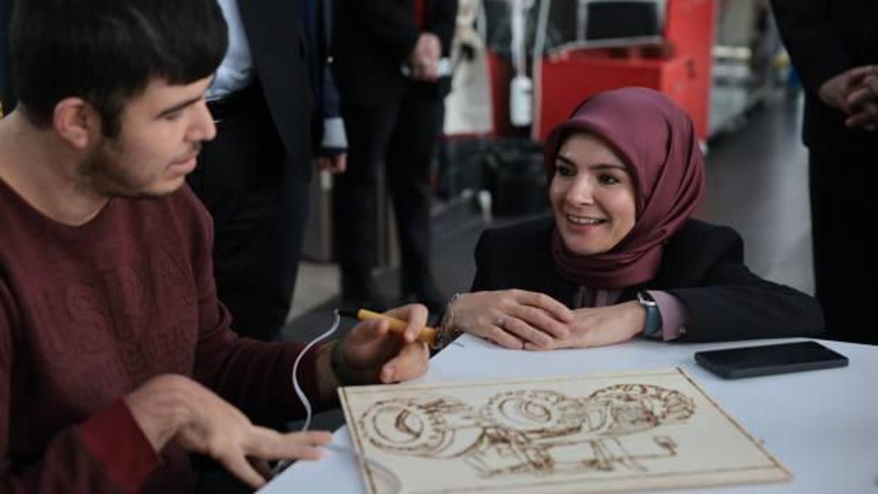 Bakan Göktaş'tan engellilere ziyaret