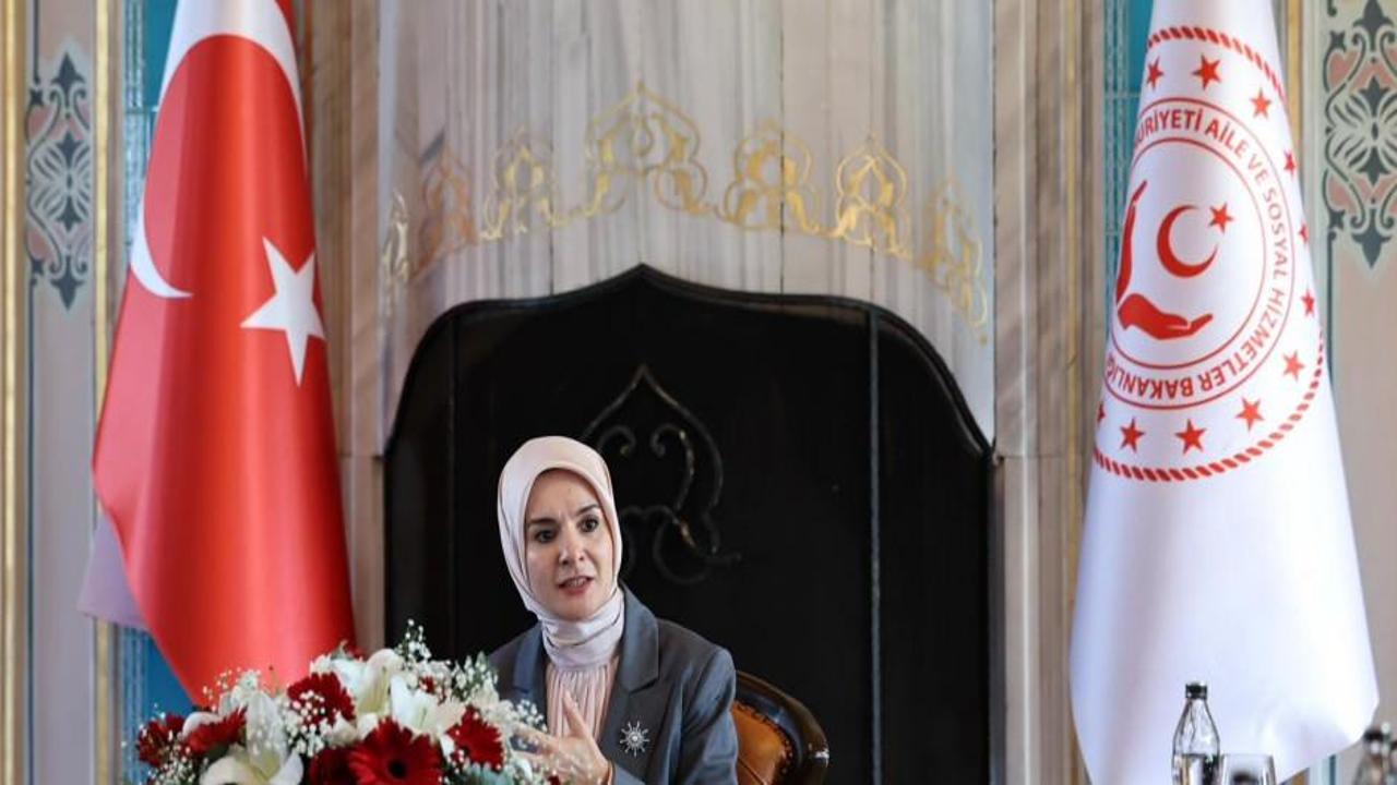 Bakan Göktaş'tan Tiktok ve Instagram temsilcilerine şiddet uyarısı