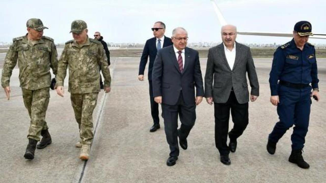 Bakan Güler İncirlik Üssü'nde!