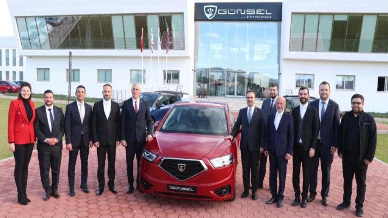 Bakan Kacır, KKTC’nin yerli ve milli otomobili GÜNSEL’i test etti