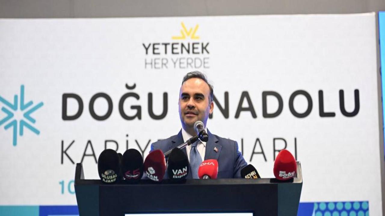 Bakan Kacır temelini attı! 13 bin vatandaşa istihdam sağlayacak!