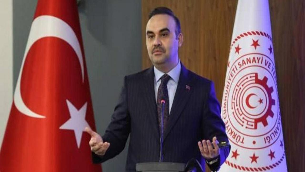 Bakan Kacır'dan gençlere Adana çağrısı!
