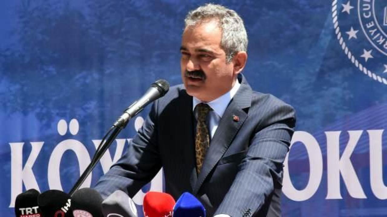 Bakan Özer: Çocukların eğitime rahat erişimi için devasa yatırımlar yapıldı