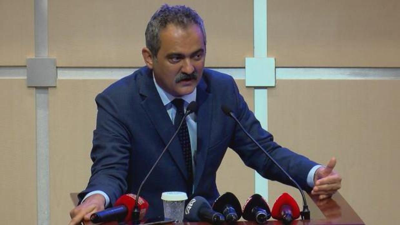 Bakan Özer: Gençlerimiz hızlı bir şekilde işletmelerini bulabilecek