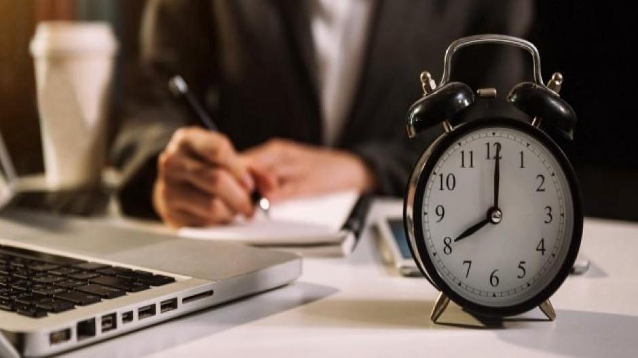 Bakan sinyali vermişti! Çalışma saatleri değişiyor