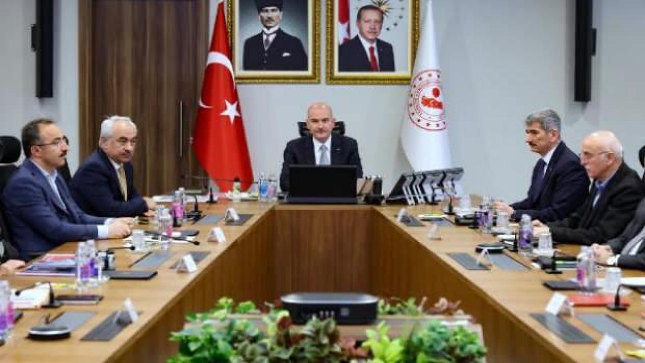 Bakan Süleyman Soylu, 81 ilin valisiyle görüştü
