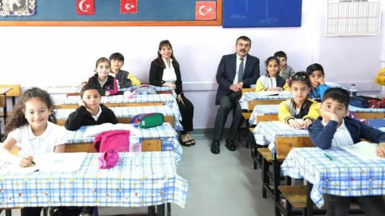 Bakan Tekin, 