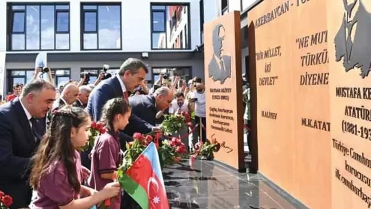 Bakan Tekin, Haydar Aliyev İlkokulu'nun açılışına katıldı