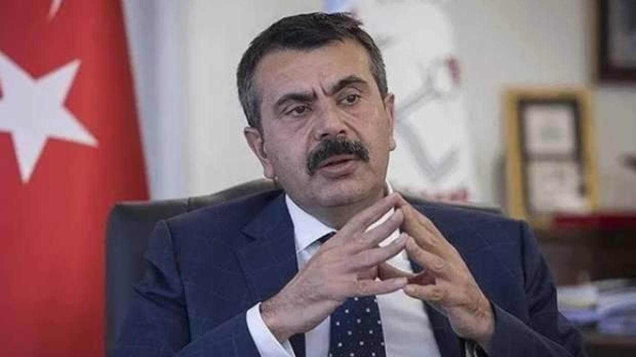 Bakan Tekin'den 'müfredat' eleştirilerine cevap: 'Okuyarak eleştirsinler'