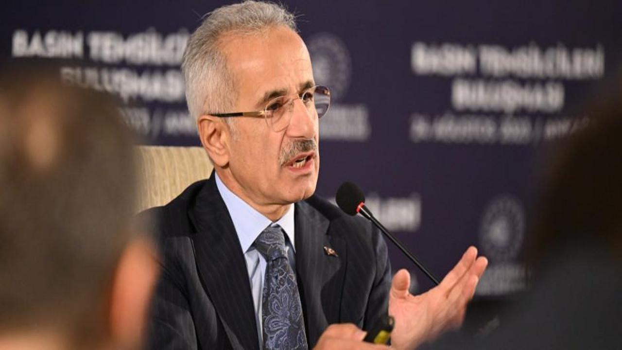 Bakan Uraloğlu BAE Yatırım Bakanı Al Suwaidi ile İstanbul'da bir araya geldi