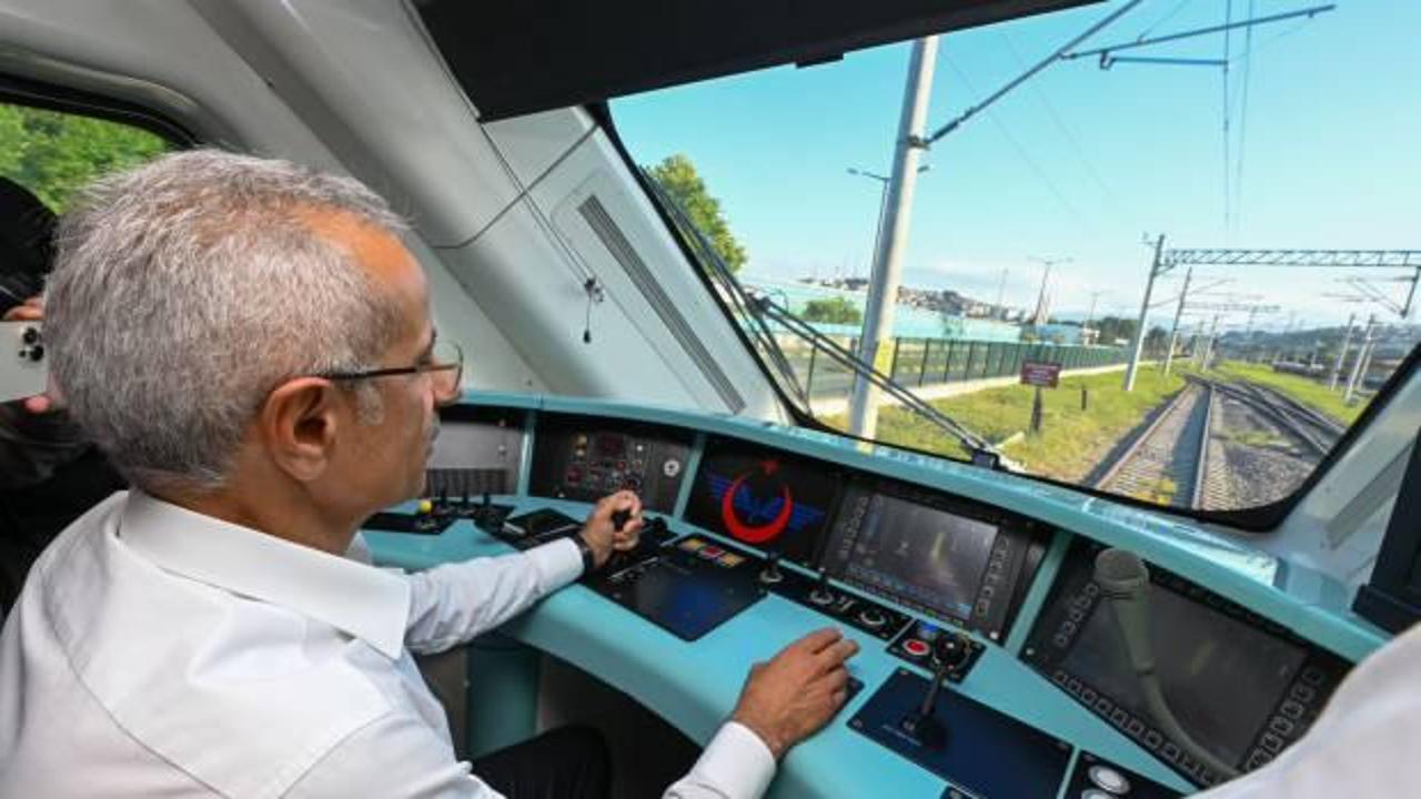 Bakan Uraloğlu ilk yerli ve milli hızlı tren için müjdeyi verdi: Yüzde 90'ı tamamlandı!