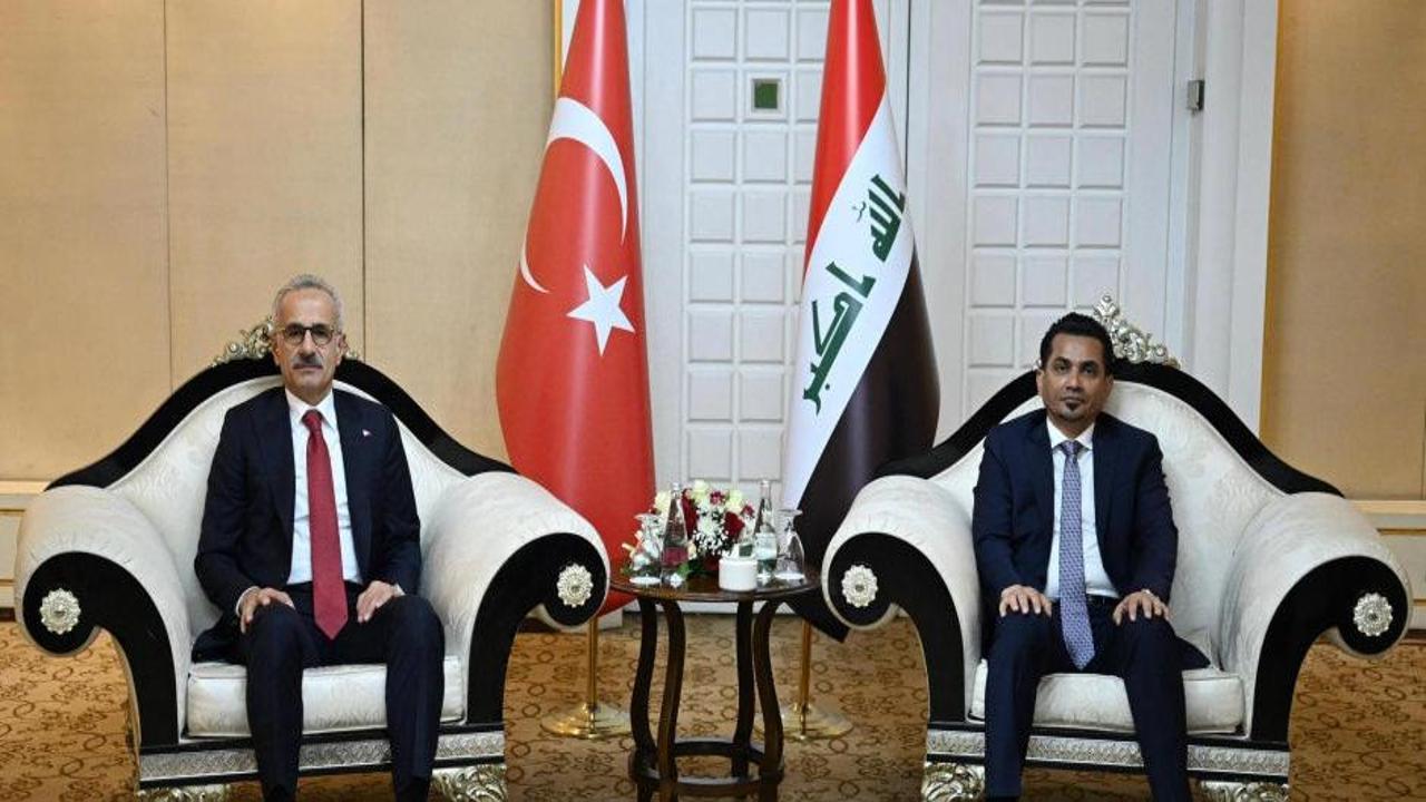 Bakan Uraloğlu, Irak Ulaştırma Bakanı Rezzak es-Sadavi ile görüştü