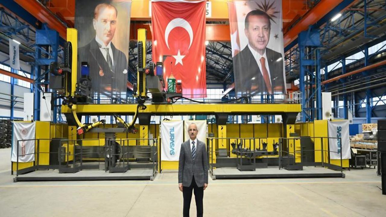 Bakan Uraloğlu: Yerli ve milli lokomotif için üç yeni fabrika kurulacak
