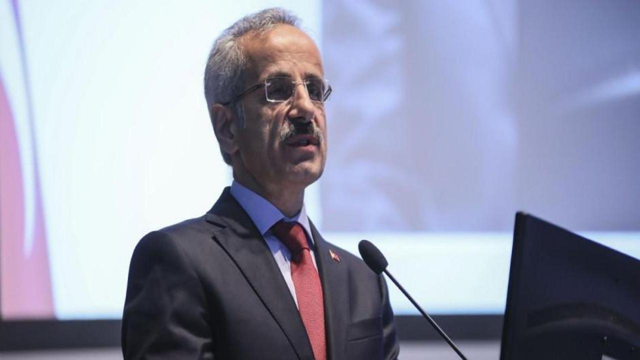 Bakan Uraloğlu'ndan Ankara-İzmir hızlı tren hattı müjdesi