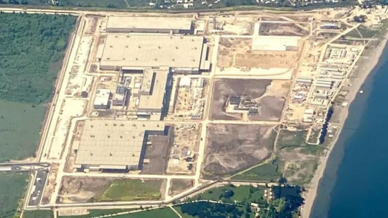 Bakan Varank dev fabrikayı çekti! İşte Togg'un inşaatı