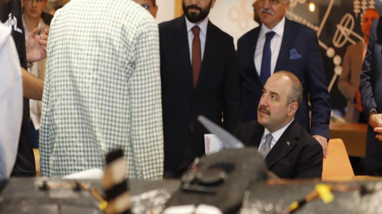 Bakan Varank: Gece gündüz çalıştığımız bir idealimiz var