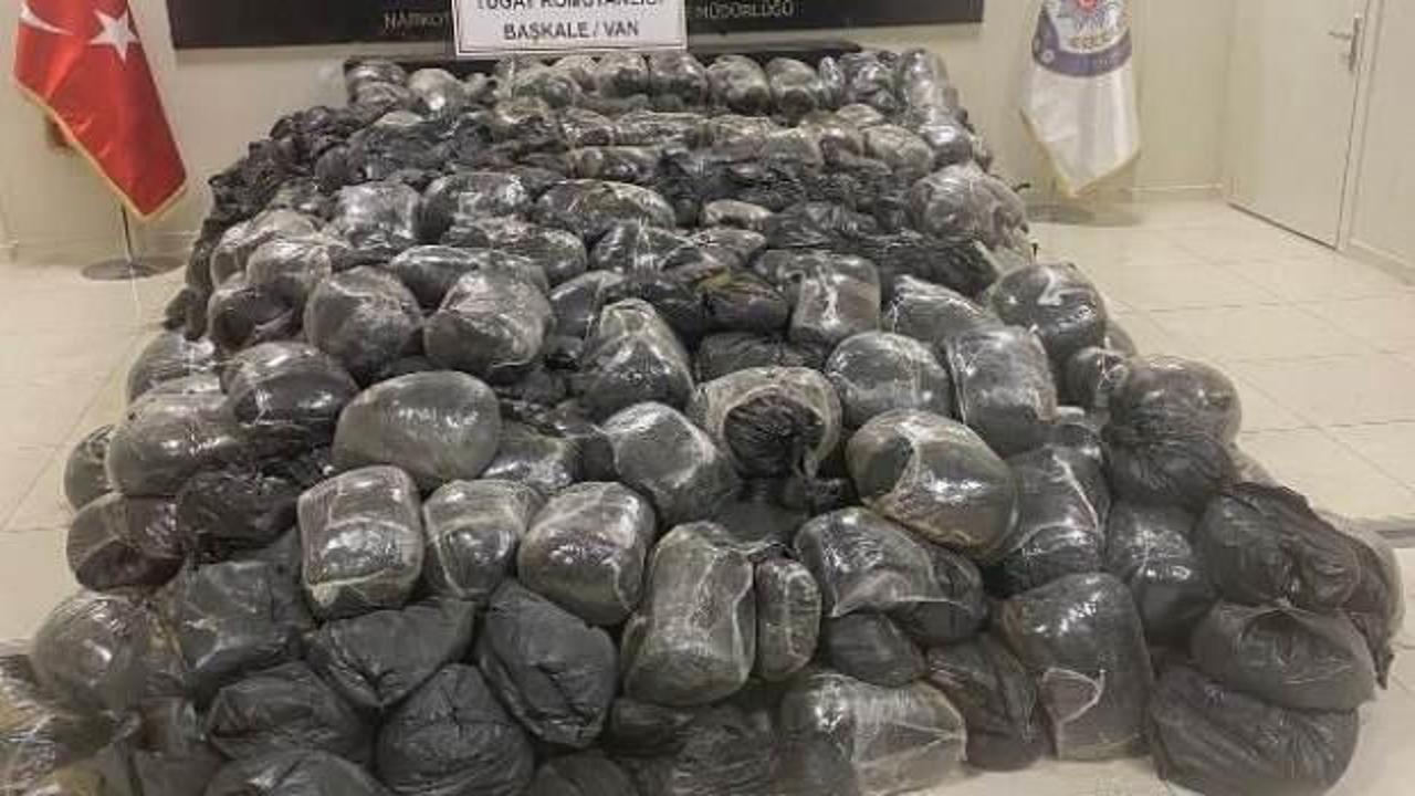 Bakan Yerlikaya duyurdu: Uyuşturucu operasyonunda bir gözaltı!