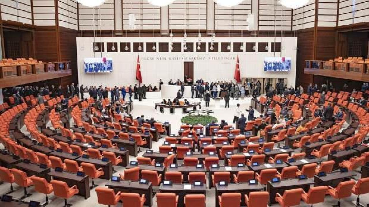 Bakanlık beklerken, vekilliklerinden de oldular