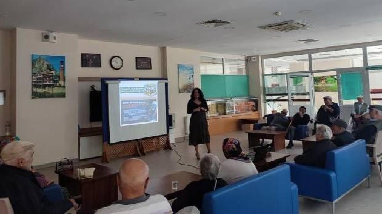 Bakanlıktan yaşlılara 'güvenli internet kullanımı' eğitimi