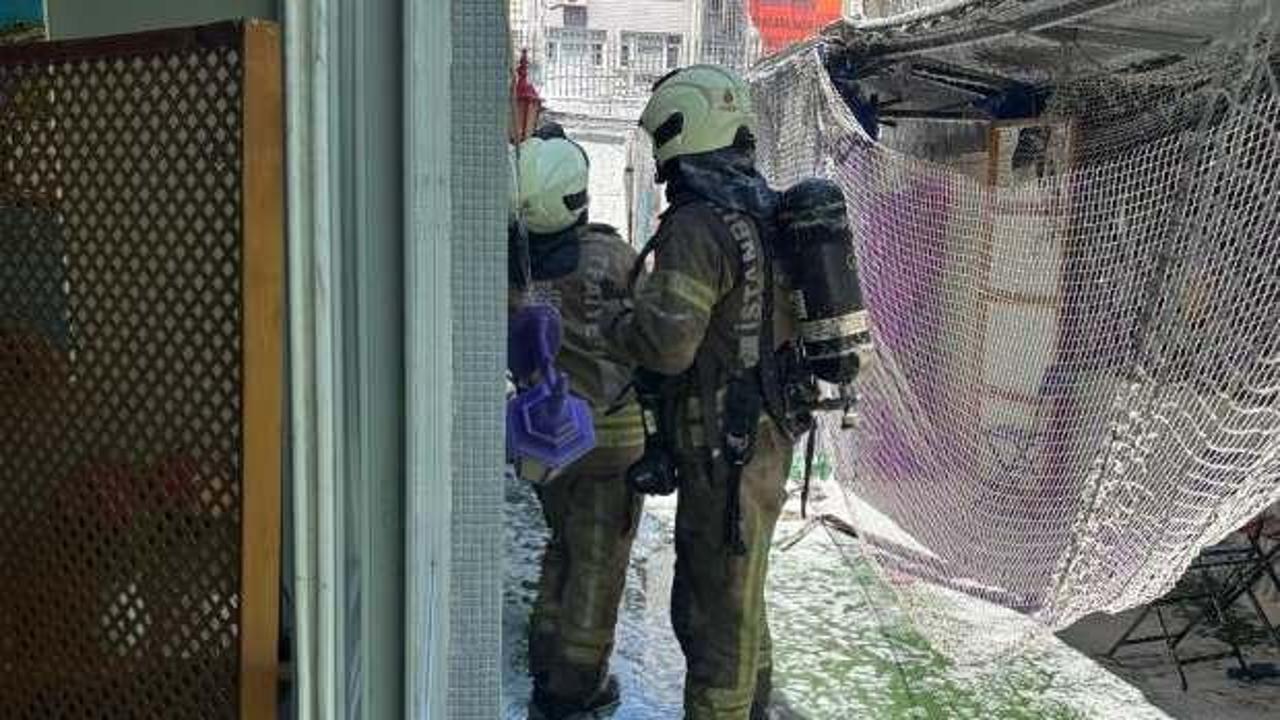 Bakırköy’de çakmakla oynayan çocuk yangın çıkardı