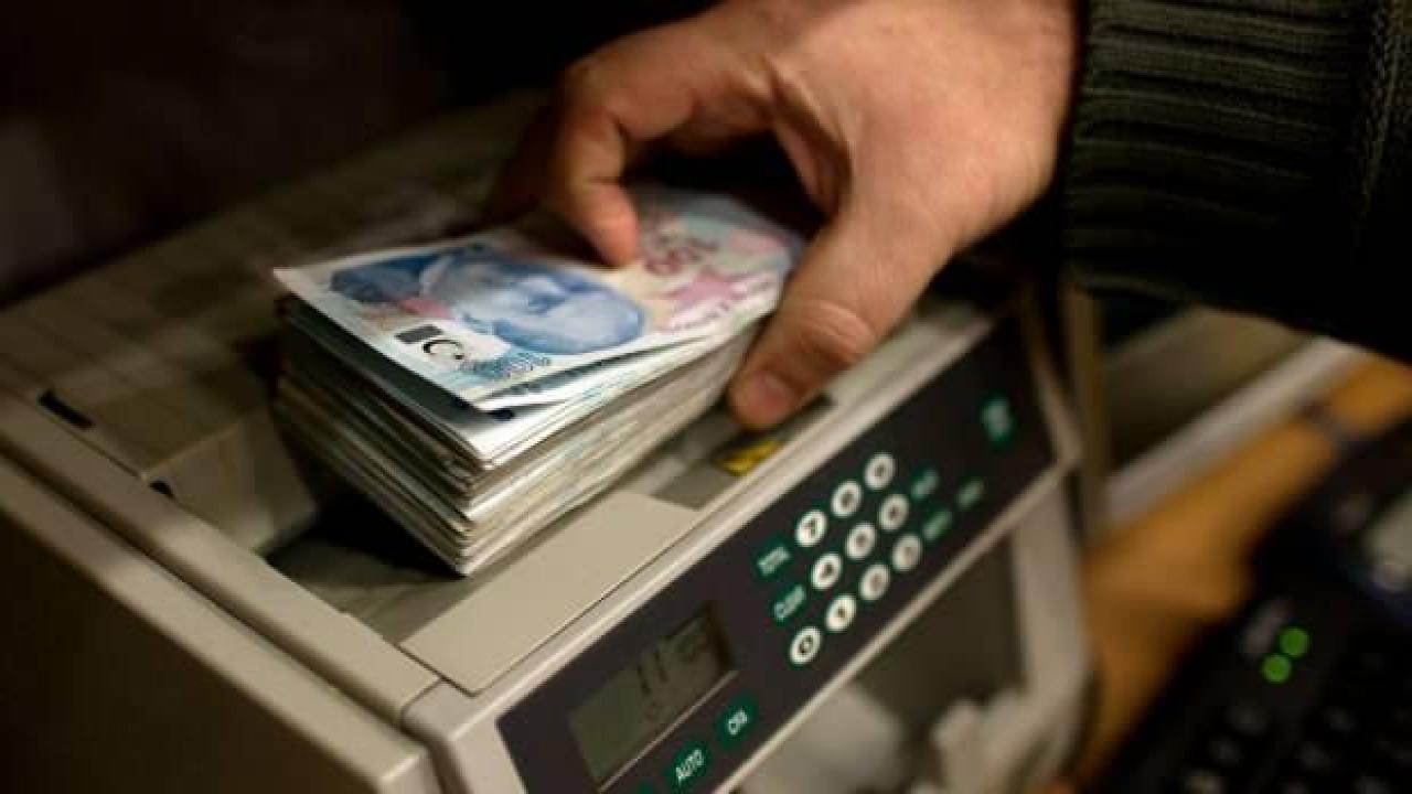 Bankalardan 6 ay ödemesiz 36 ay vadeli kredi imkanı! Deprem kredisi nedir, kimler yararlanır?