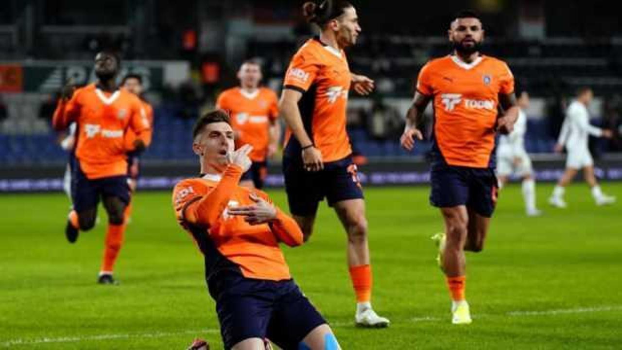 Başakşehir'i 'kral' Piatek taşıyor