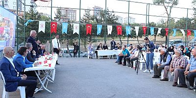 BAŞKAN 5 ÇAYINI ÇAMLIK MAHALLE SAKİNLERİYLE İÇTİ