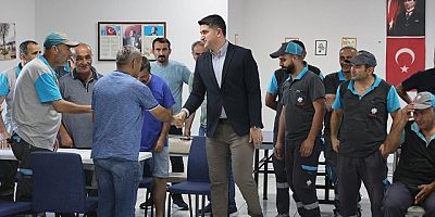 BAŞKAN ADIGÜZEL’DEN, BAYRAMDA GÖREV YAPAN ÇALIŞANLARINA ZİYARET