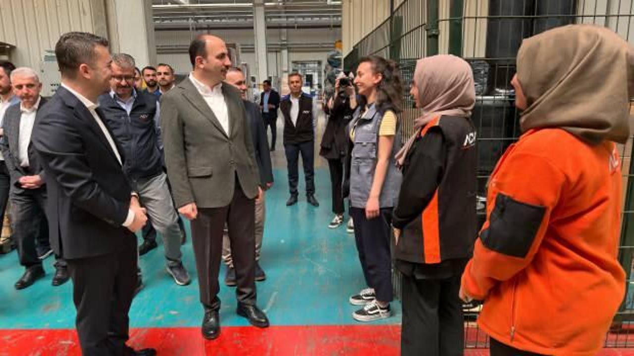 Başkan Altay Bilim Merkezi'nde öğrencileri, Organize Sanayi'de çalışanları ziyaret etti