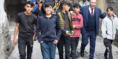 BAŞKAN BEYOĞLU'NDAN KAYNARTEPE MAHALLESİ ÇIKARMASI