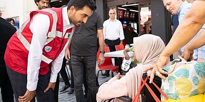 Başkan Bingöl Postane Mahallesi’ndeki esnaf ve vatandaşları ziyaret etti