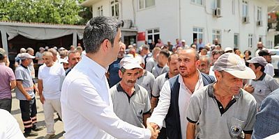 Başkan Gökhan Yüksel, Belediye Personeli İle Bayramlaştı