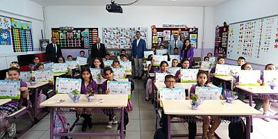 BAŞKAN GÖKHAN YÜKSEL, ÖĞRENCİLERİN KARNE SEVİNCİNE ORTAK OLDU