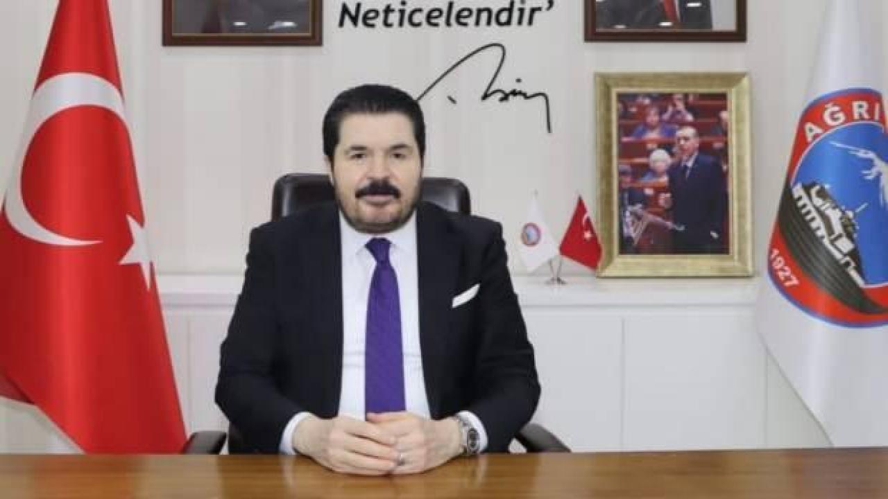Başkan Sayan'dan belediye işçilerine yüzde 50 zam