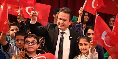 Başkan Yazıcı, Bilgi Evleri öğrencilerinin karne coşkusunu paylaştı