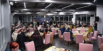BAŞKAN YAZICI, GAZETECİ VE RADYOCULARLA SAHUR PROGRAMINDA BULUŞTU