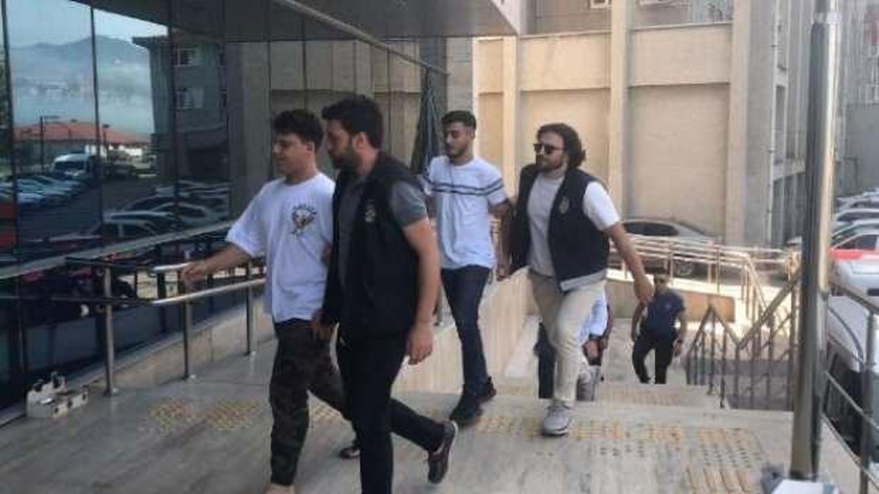 Başkasına ait aracı satarken yakalandılar