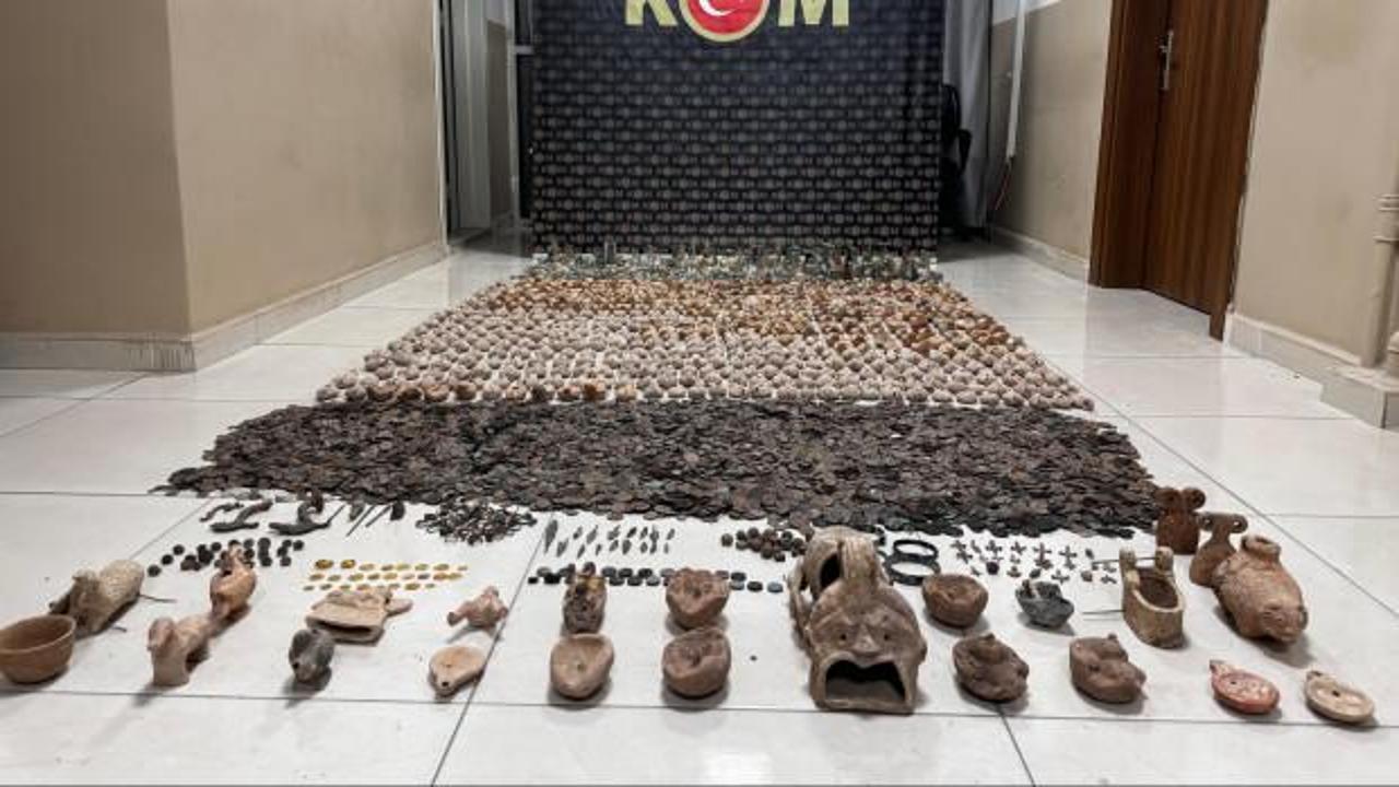 Baskın yapılan evden 15 bin 301 tarihi eser çıktı